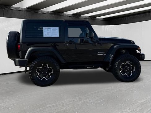 Used 2017 Jeep Wrangler Sport w/ Quick Order Package 24S AWD/4WD image 8