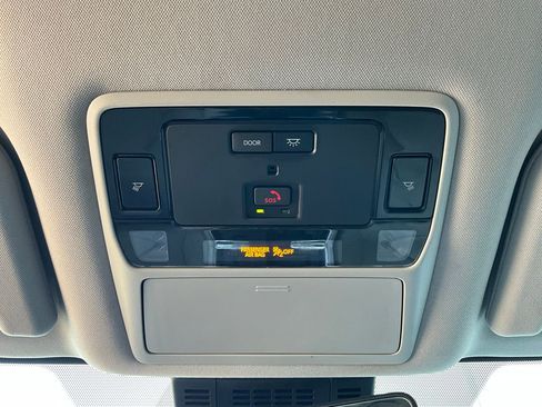 Used 2024 Toyota Grand Highlander XLE image 18