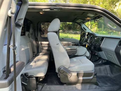 Used 2013 Ford F250 XL w/ PWR Equipment Group AWD/4WD image 22