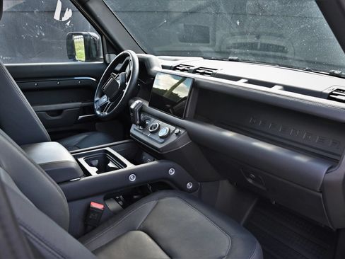 Used 2024 Land Rover Defender 130 Outbound AWD/4WD image 13