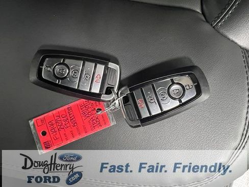 New 2026 Ford Expedition Active image 58