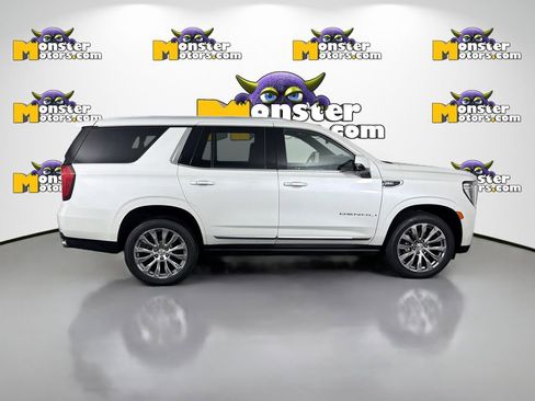 Used 2021 GMC Yukon Denali w/ Denali Premium Package AWD/4WD image 4