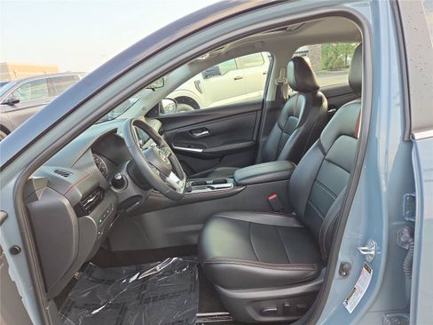 Used 2024 Nissan Sentra SR w/ SR Premium Package FWD image 19