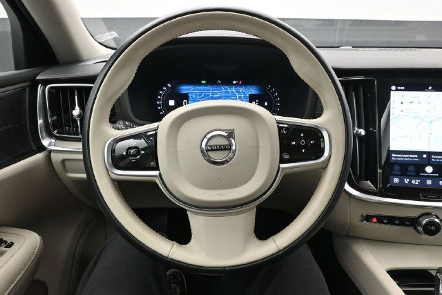 Used 2023 Volvo S60 B5 Ultimate w/ Climate Package FWD image 23