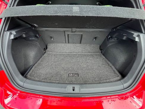 Used 2017 Volkswagen GTI Sport FWD image 28
