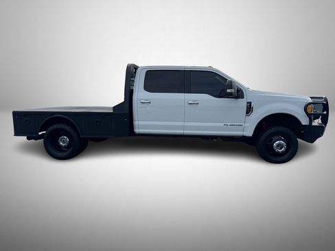 Used 2017 Ford F350 Lariat w/ Chrome Package image 5