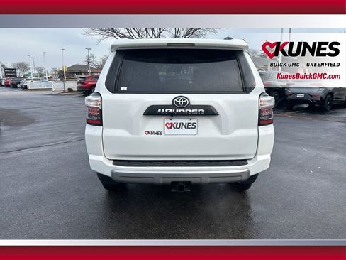 Used 2024 Toyota 4Runner TRD Off-Road image 4