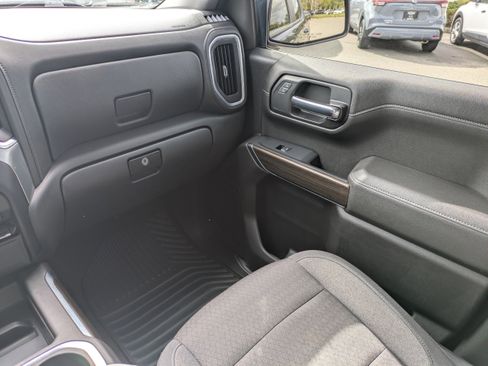 Used 2022 Chevrolet Silverado 1500 RST w/ Safety Package image 18