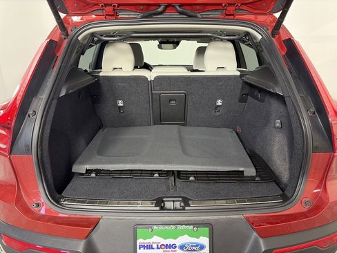 Used 2022 Volvo XC40 T5 Inscription image 26