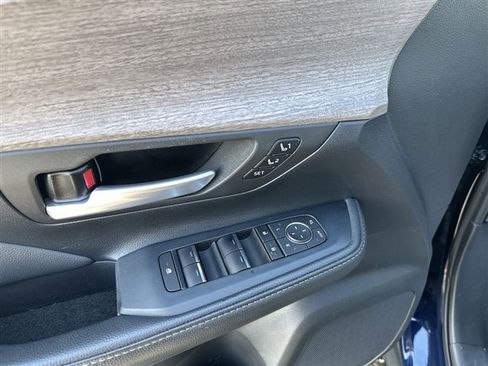 Used 2024 Toyota Grand Highlander XLE image 13