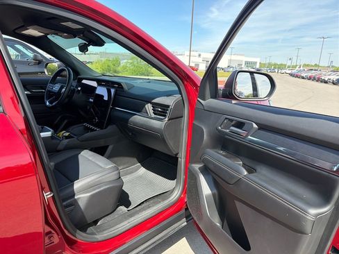 Used 2026 GMC Terrain Elevation w/ Elevation Premium Package AWD/4WD image 35