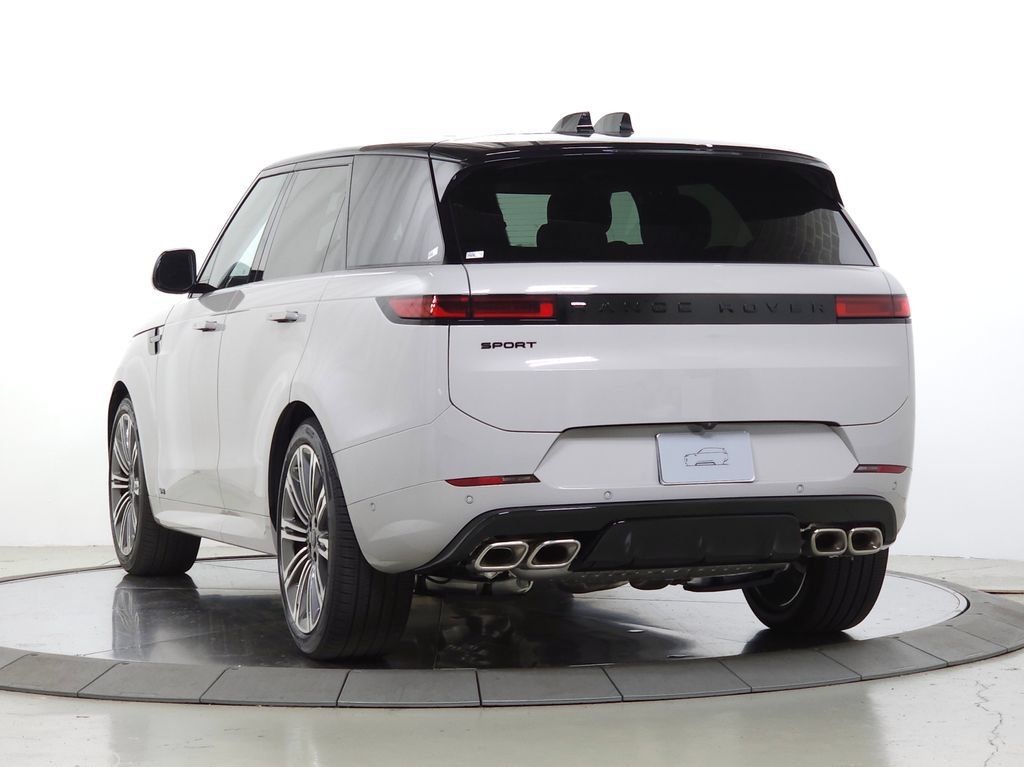 New 2026 Land Rover Range Rover Sport Dynamic SE AWD/4WD image 4