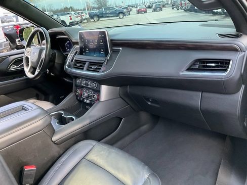 Used 2022 Chevrolet Tahoe Z71 w/ Z71 Off-Road Package image 24