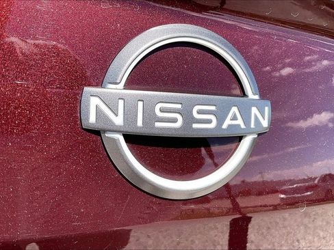 Used 2025 Nissan Altima 2.5 SV image 8