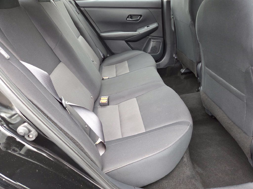Used 2024 Nissan Sentra SV FWD image 23