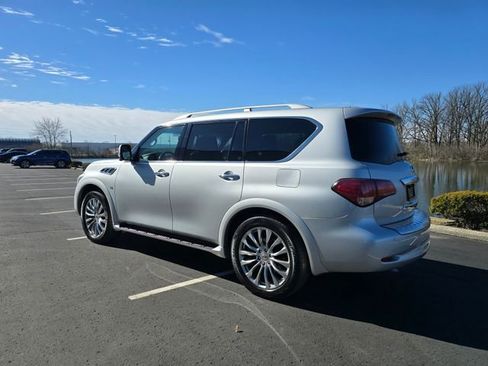 Used 2016 INFINITI QX80 Luxe w/ 22" Wheel Package image 8
