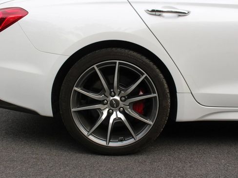 Used 2021 Genesis G70 2.0T Sport RWD image 5