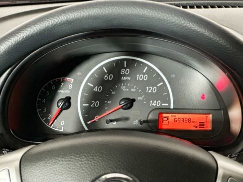 Used 2019 Nissan Versa S Plus image 34