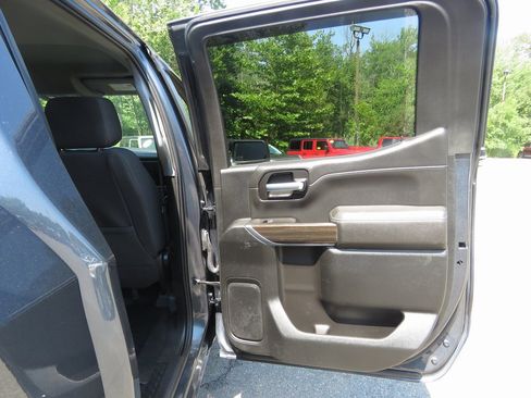 Used 2021 Chevrolet Silverado 1500 RST image 16