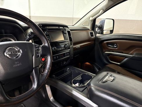 Used 2018 Nissan Titan Platinum Reserve w/ Platinum Utility Package image 18