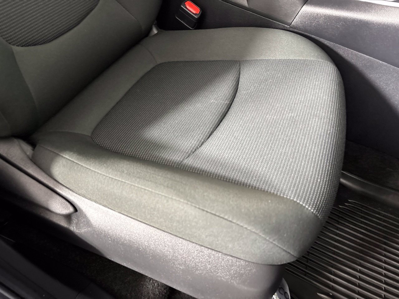 Used 2024 Toyota RAV4 LE AWD/4WD image 28