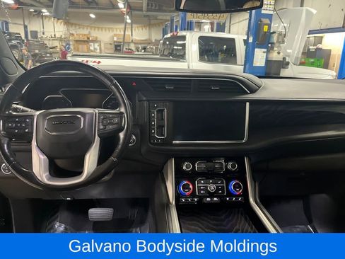 Used 2021 GMC Yukon XL Denali image 26