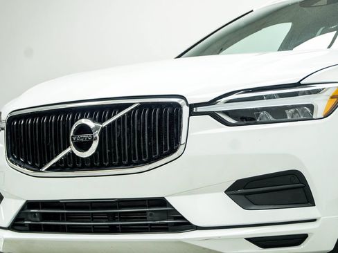 Used 2020 Volvo XC60 T5 Momentum w/ Protection Package Premier AWD/4WD image 2