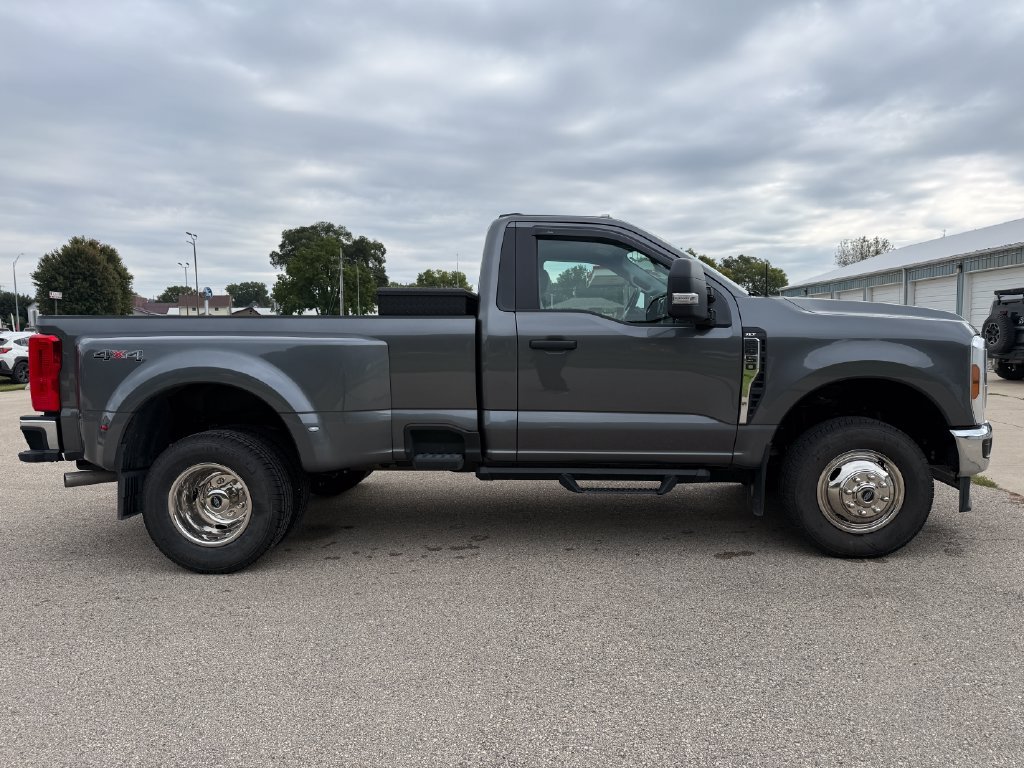 Used 2026 Ford F350 XLT AWD/4WD image 4