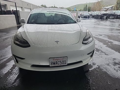 Used 2019 Tesla Model 3 image 8