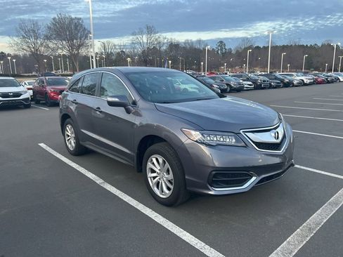 Used 2017 Acura RDX FWD image 2
