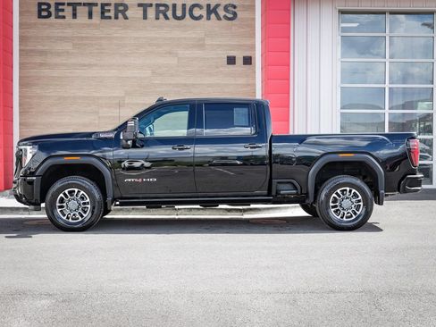 Used 2024 GMC Sierra 2500 AT4 w/ AT4 Premium Plus Package AWD/4WD image 7