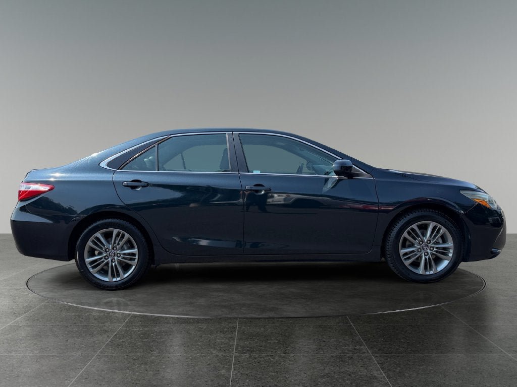 Used 2016 Toyota Camry SE FWD image 10