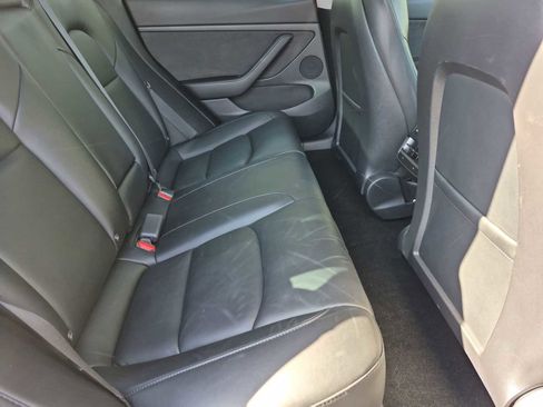 Used 2022 Tesla Model 3 Performance image 17