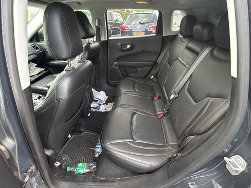 Used 2018 Jeep Compass Limited w/ Navigation Group FWD image 13