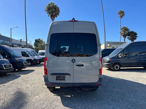 Used 2023 Mercedes-Benz Sprinter 2500 image 7