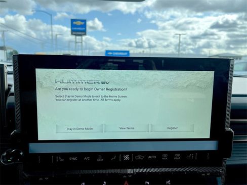 New 2025 GMC Hummer EV 2X w/ LPO, Dark Essentials Package image 13