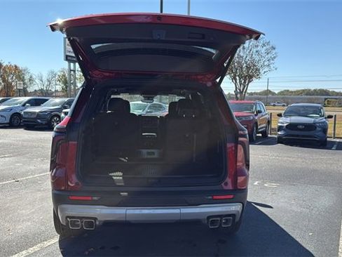 New 2026 Chevrolet Traverse LT image 9