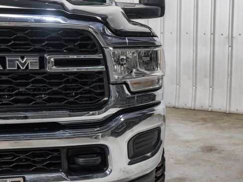 Used 2024 RAM 3500 Tradesman w/ Chrome Appearance Group AWD/4WD image 47