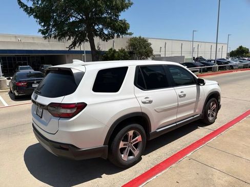 Used 2023 Honda Pilot EX-L image 6