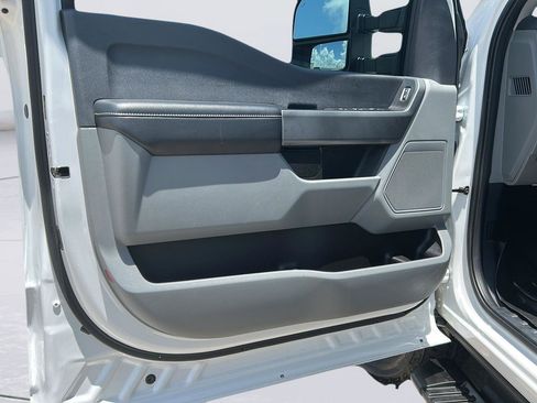 Certified 2024 Ford F250 XL w/ STX Appearance Package AWD/4WD image 9