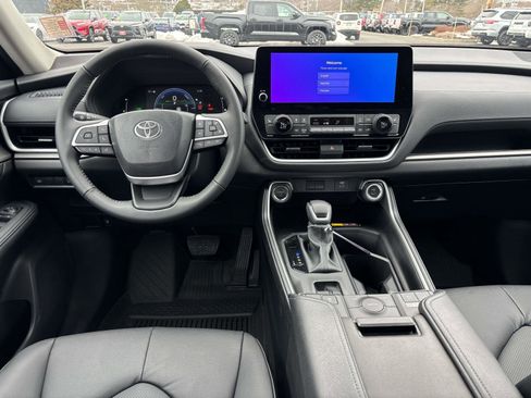 New 2026 Toyota Grand Highlander XLE image 9