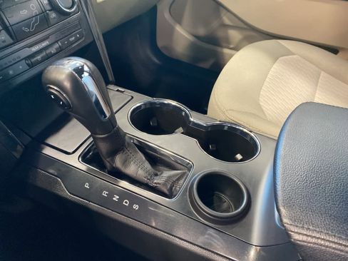 Used 2018 Ford Explorer FWD image 24