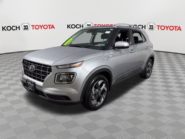 Used 2024 Hyundai Venue SEL FWD image 3