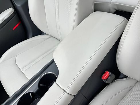 Used 2024 Hyundai Sonata Limited FWD image 29