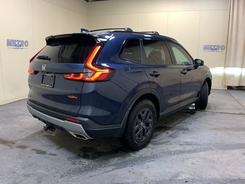 Used 2026 Honda CR-V TrailSport image 3