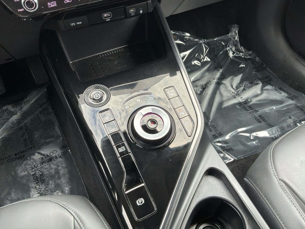 Used 2023 Kia Niro Wind FWD image 16