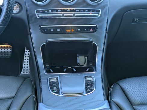 Used 2022 Mercedes-Benz GLC 300 image 24