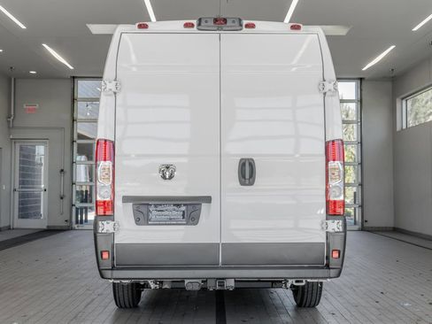 Used 2024 RAM ProMaster 3500 FWD image 14
