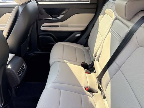 New 2026 Lincoln Corsair Reserve image 18