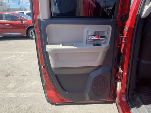 Used 2012 RAM 1500 Classic SLT image 16